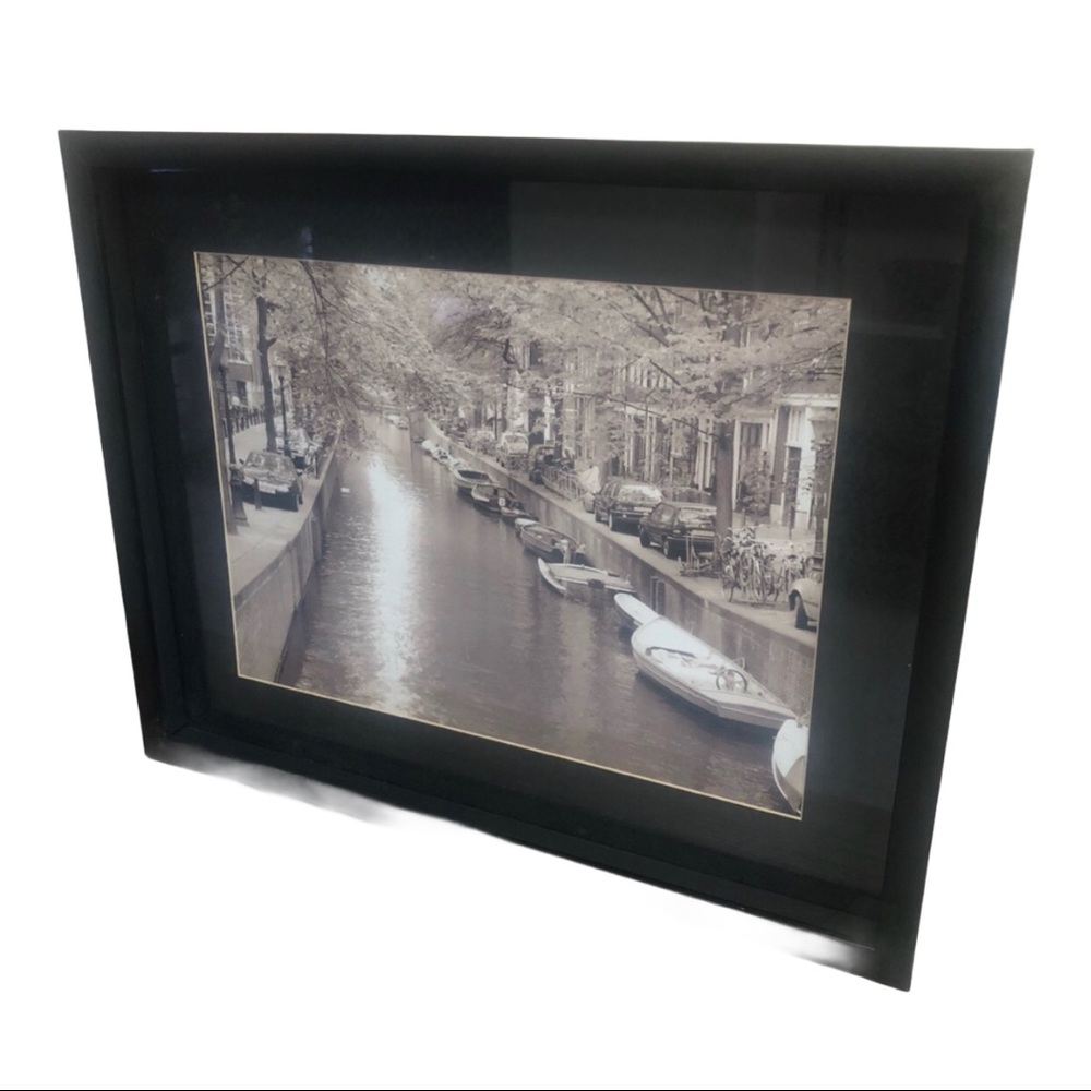 Two picture frames - Picture 2 of 6